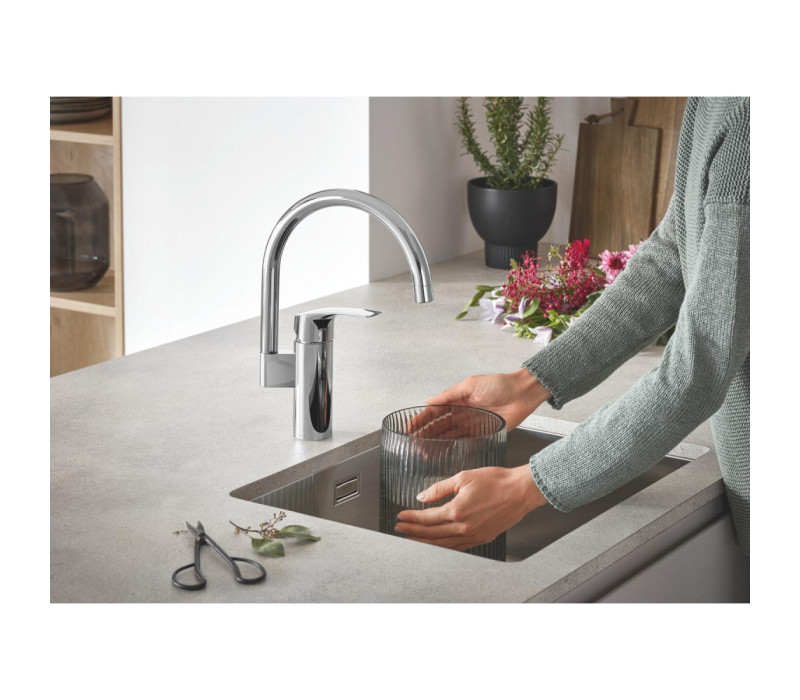 Комплект змішувачів Grohe Eurosmart 4 в 1 для ванної та кухні (UA123248M3) Комплект змішувачів Grohe Eurosmart 4 в 1 для ванної та кухні (UA123248M3)