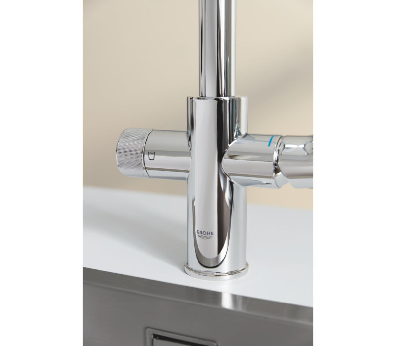 Змішувач для кухні Grohe Blue Pure BauCurve для подачі технічної та фільтрованої води (30580000) Змішувач для кухні Grohe Blue Pure BauCurve для подачі технічної та фільтрованої води (30580000)