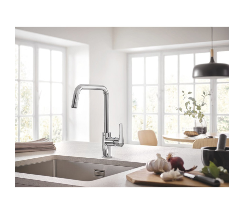 Змішувач одноважільний Grohe Eurosmart для мийки (30567000) Змішувач одноважільний Grohe Eurosmart для мийки (30567000)