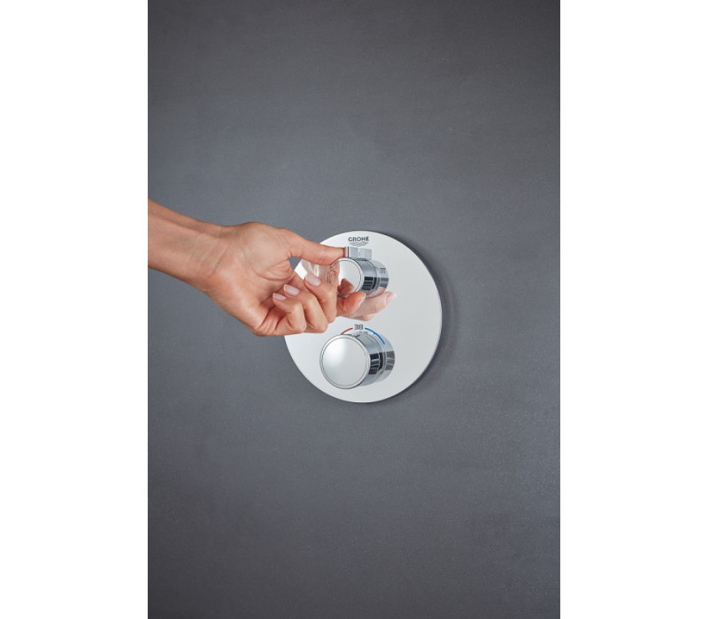 Термостат для душа Grohe Grohtherm с переключателем на 2 положения верхний/ручной душ (24076000) Термостат для душа Grohe Grohtherm с переключателем на 2 положения верхний/ручной душ (24076000)