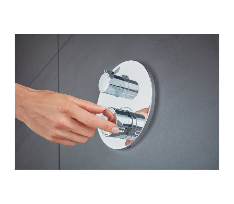 Термостат для душа Grohe Grohtherm с переключателем на 2 положения верхний/ручной душ (24076000) Термостат для душа Grohe Grohtherm с переключателем на 2 положения верхний/ручной душ (24076000)